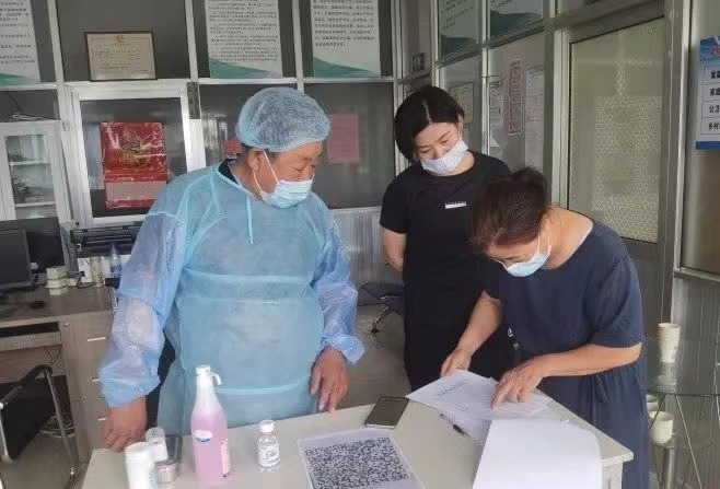 青岛西海岸大村中心卫生院强化卫生室疫情防控及院感督导检查