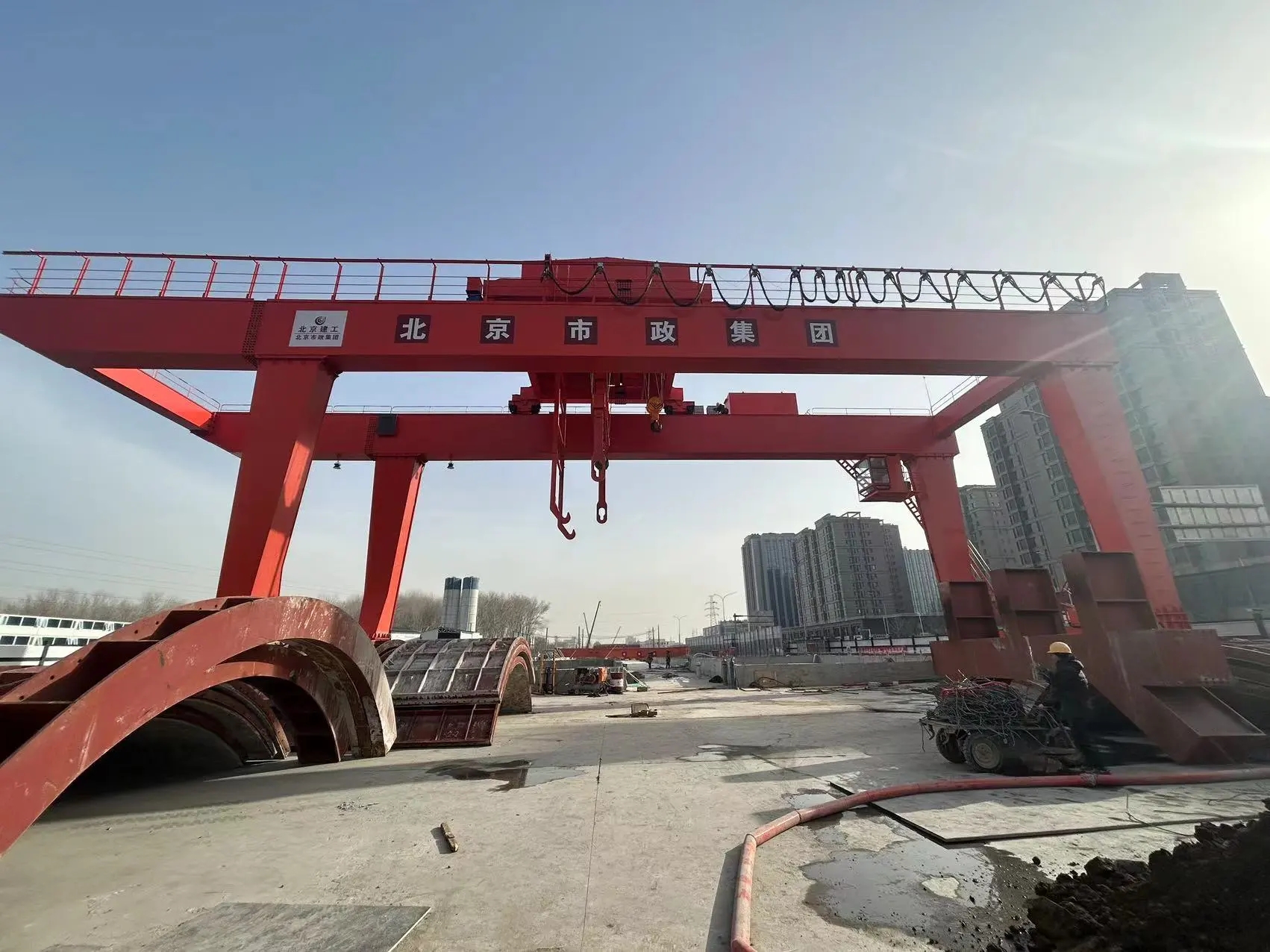 中原奥起承制北京市政集团平谷站项目迎来75吨出渣机正式投入使用