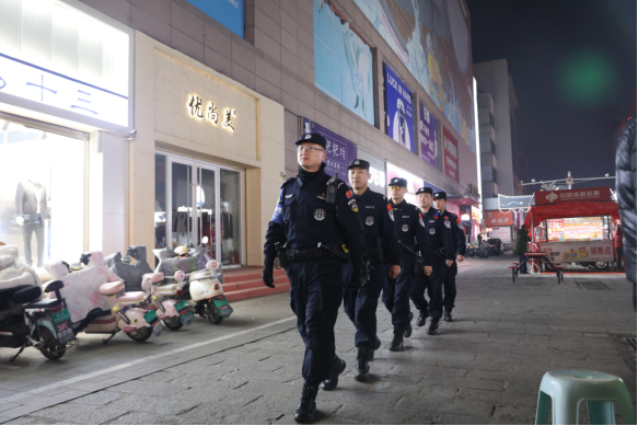 莱西公安特警：铁肩护平安  初心暖民心