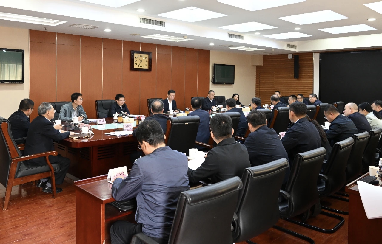 甘肃省纪委书记、省监委主任靳国卫在省交通运输厅调研党风廉政建设工作