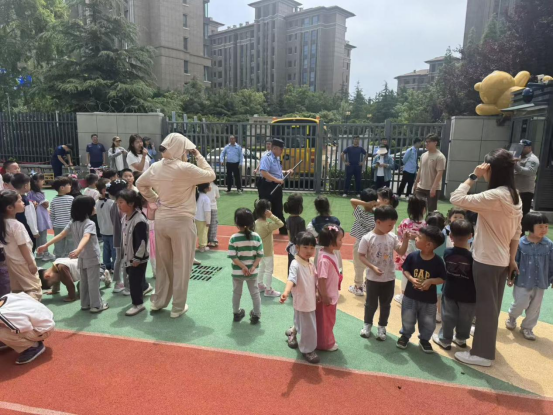 “警”彩开讲！崂山公安送上暑期安全“大礼包”