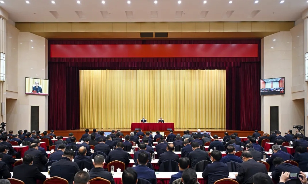 学习贯彻党的十九届六中全会精神中央宣讲团报告会在兰举行 尹弘主持并讲话