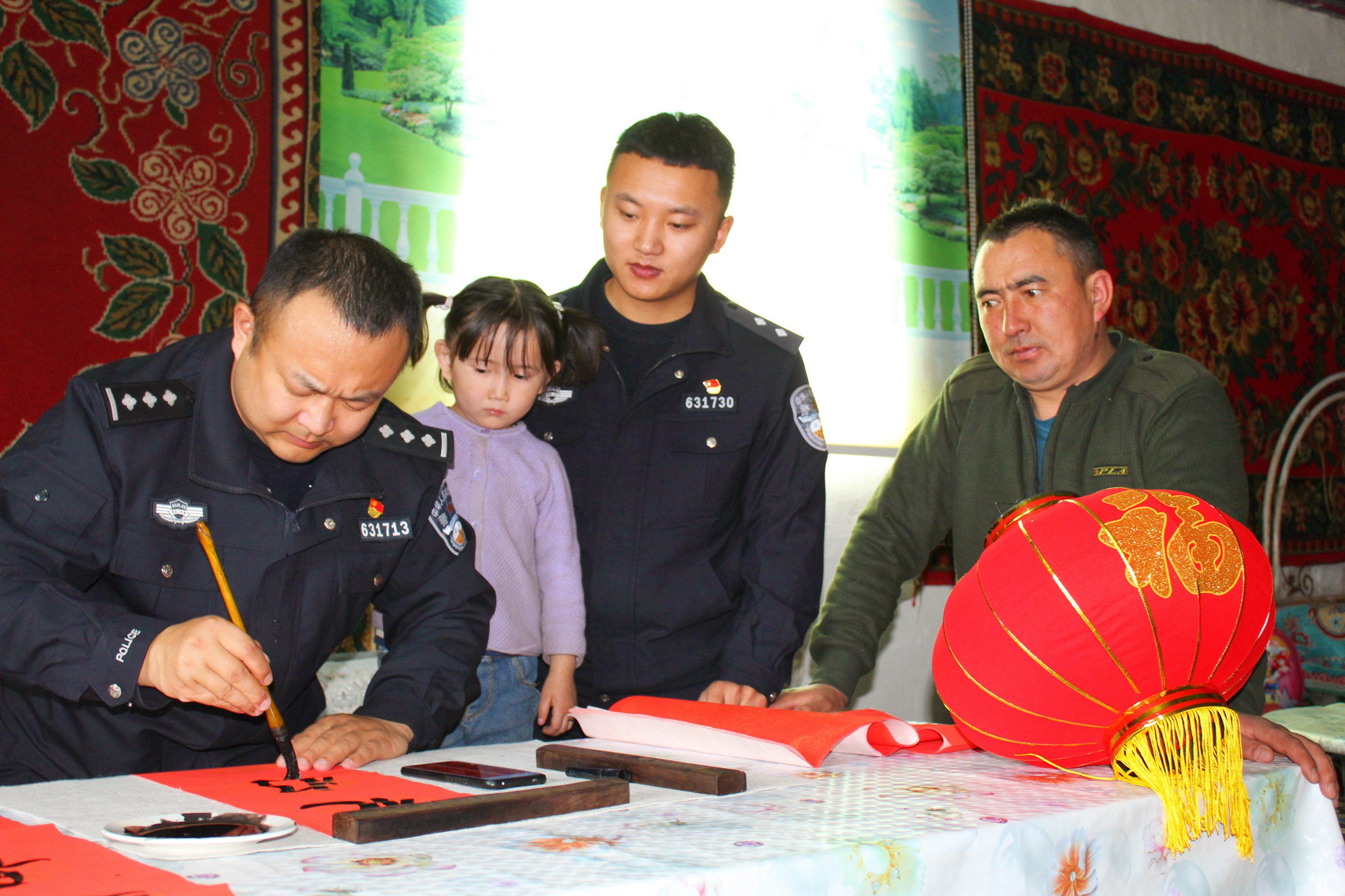 共同的节日不一样的守护，致敬移民警察坚守祖国边境