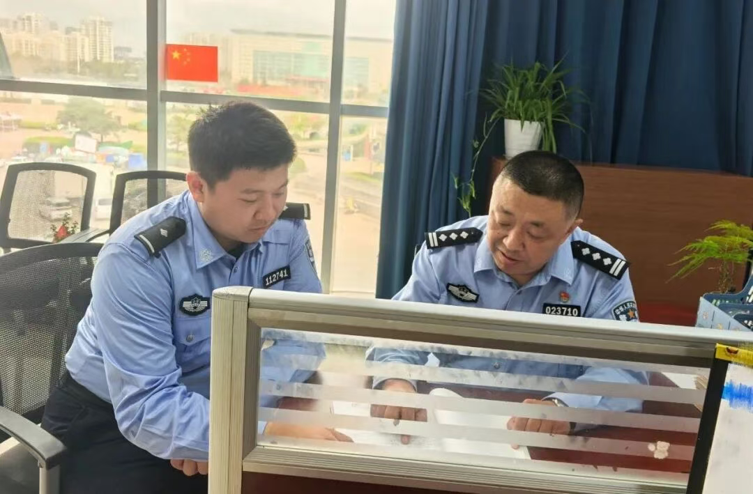 假期我在岗|警营师徒记②莱西公安师徒档:国庆中秋“缺席”团圆,用坚守护万家平安