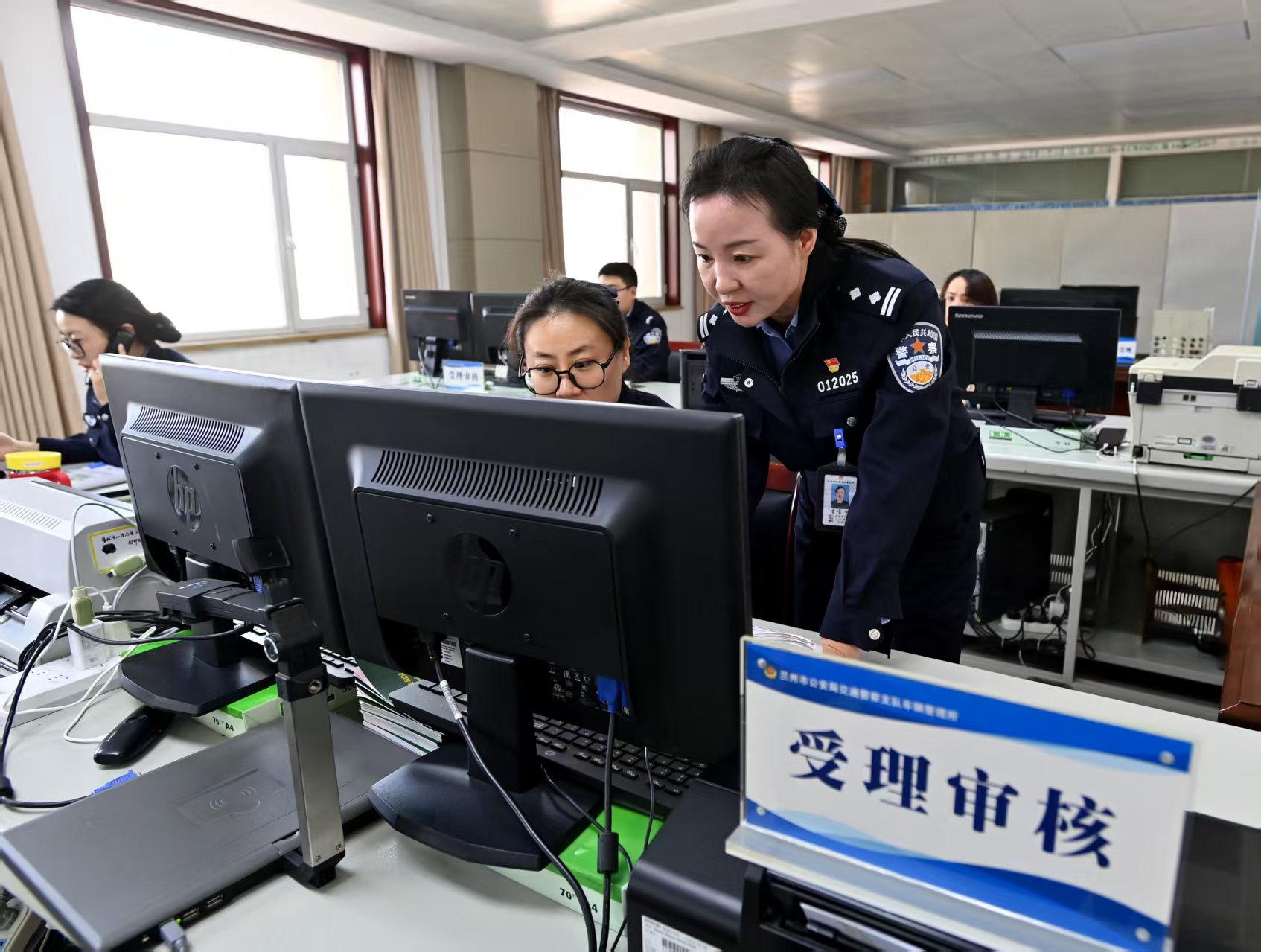 新车上牌“一件事”改革在兰州全面落地