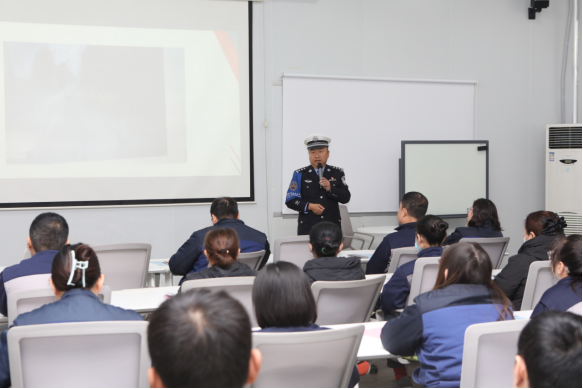 莱西公安“冬季守护”：织密冬季安全网络  筑牢冬季安全防线