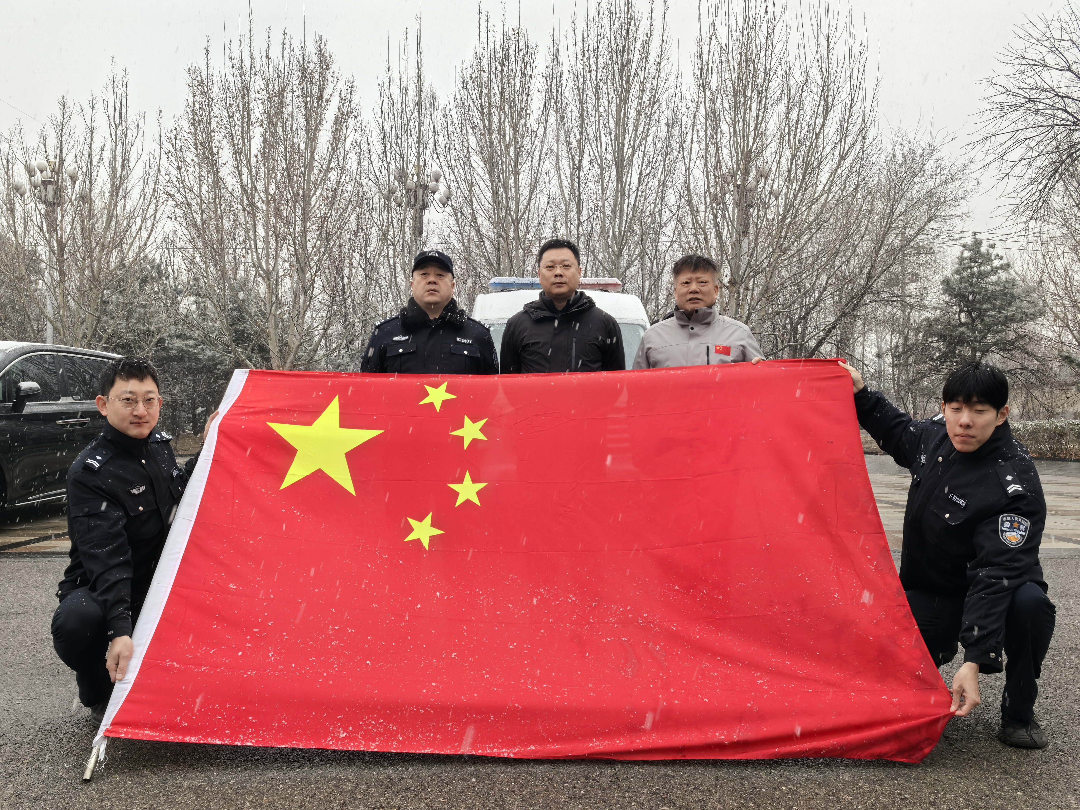 赤胆忠诚系民众 “老黄牛”组合深耕基层显担当——记李沧分局李村派出所警长黄锋与“交所融合”创新实践