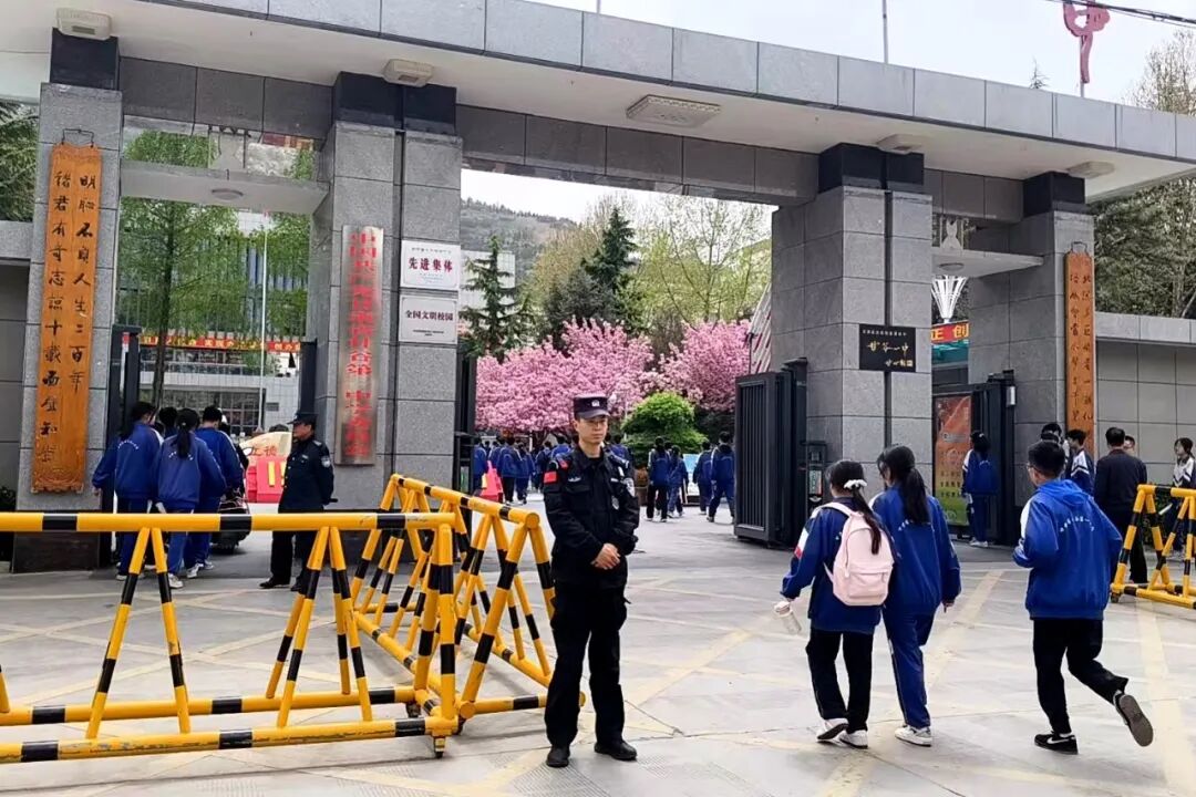 一封信里的“双向奔赴”甘肃甘谷公安想对“戍边小兵”说声谢谢