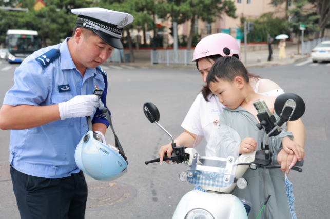 以“警“护航 伴“学”同行 青岛市南公安交管大队全力守护开学季